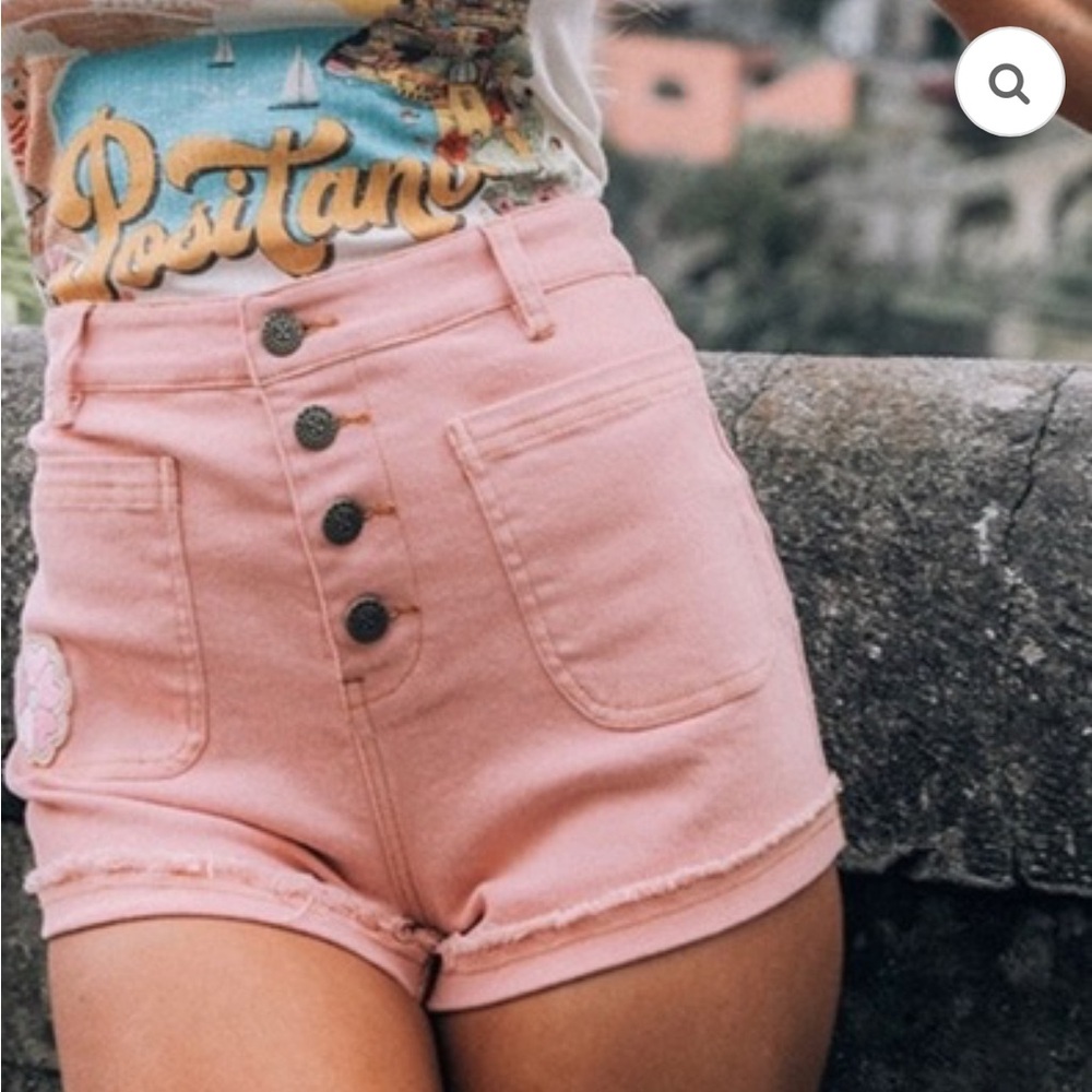 Spell & the Gypsy Candy Women's Pink Button-Fly high waisted Shorts - S